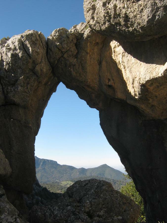 贝瑙卡斯 Navazos旅馆 外观 照片